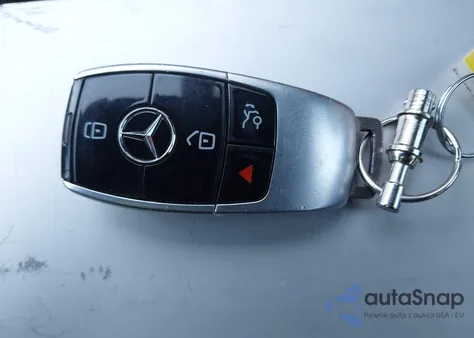 2017 Mercedes-Benz E 300 4Matic из США, поврежденный, VIN WDDZF4KB8HA043847